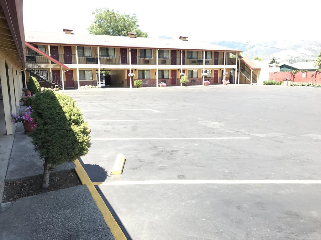 Klamath Motor Lodge Yreka Exterior foto