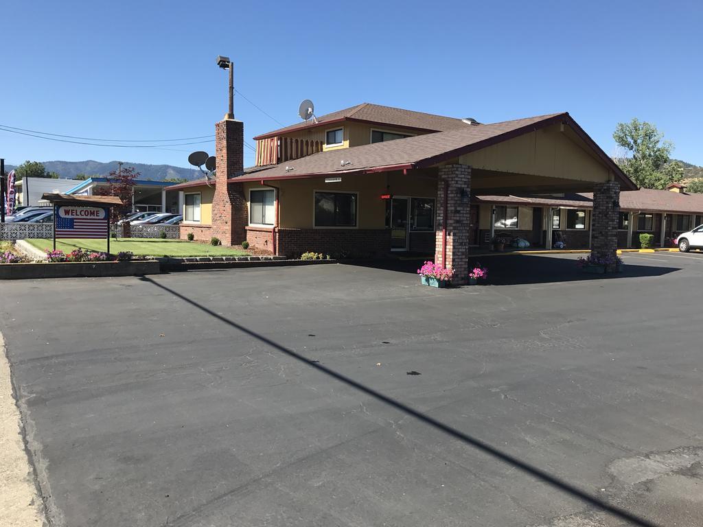 Klamath Motor Lodge Yreka Exterior foto